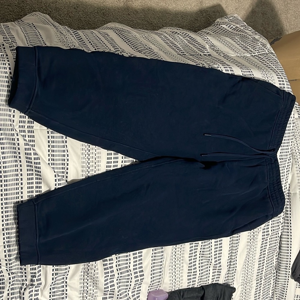 lululemon joggers